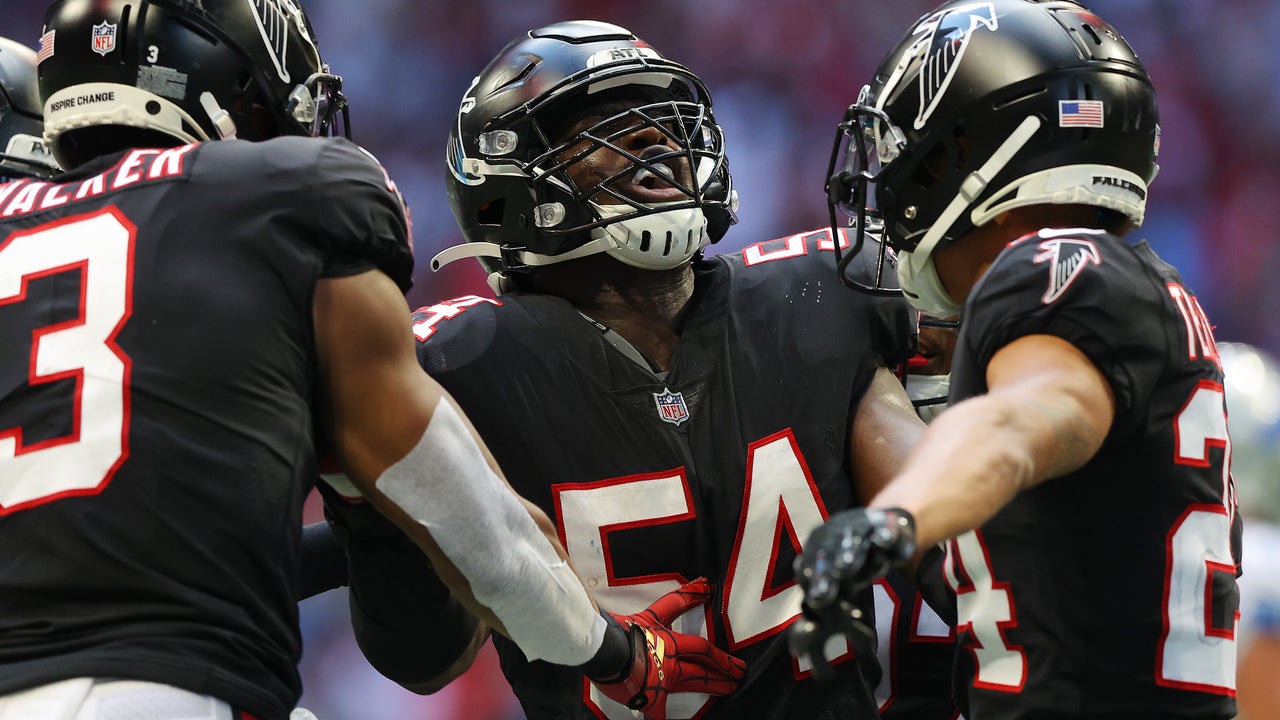 Oluokun's last-minute pick saves Falcons' win over Lions