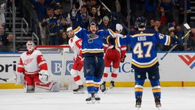 Walker's 1st hat trick lifts Blues to 6-2 win over Red Wings