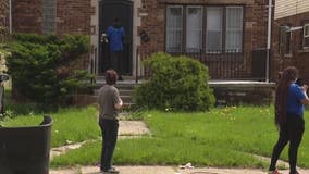 Detroit expands vaccinations with door-knock program in battle against COVID-19