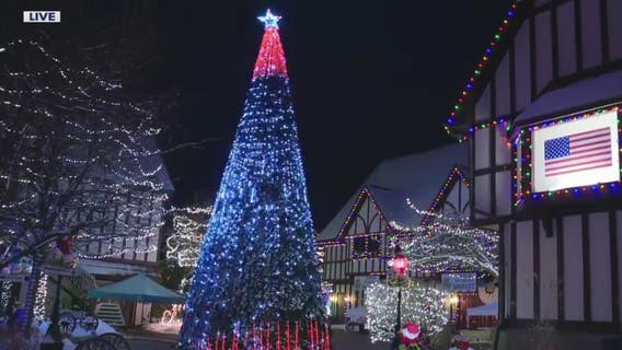 Holiday Stroll at Canterbury Village brings the cheer