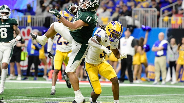 Thorne leads No. 11 Spartans past No. 13 Pitt in Peach Bowl