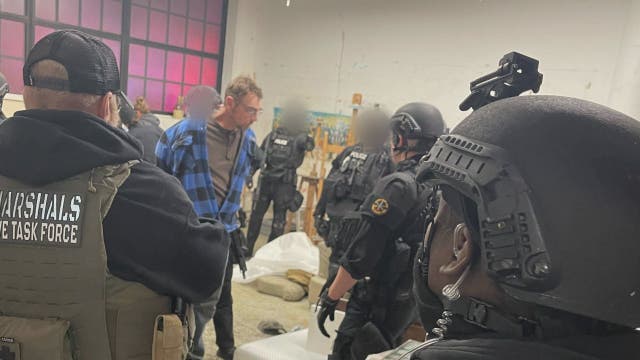 Video released of Crumbleys' arrest, Oakland County Sheriff says no indication they were looking to surrender