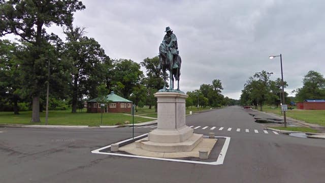 Eastpointe man dies after 'possibly intentional' crash into Belle Isle statue