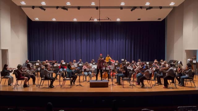More than 80 school bands, orchestras, choirs pay tribute to Oxford victims by playing fight song