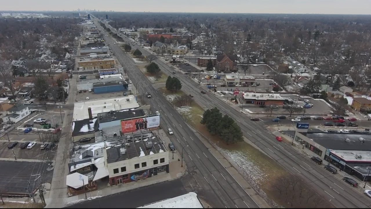 Ferndale, Pleasant Ridge to reduce driving lanes on Woodward in favor of bike lanes - Vimarsana News