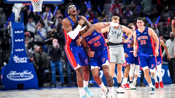 Bey hits 3-pointer late in OT, Pistons edge Spurs 117-116