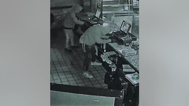 Detroit police looking for suspects who broke into Happy's Pizza