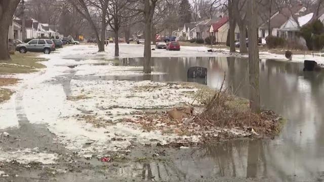 Detroit official on frigid temps and broken water mains: 'We're in the thick of it'