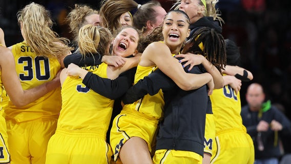 Hillmon's 17 put Michigan women past S. Dakota in Sweet 16