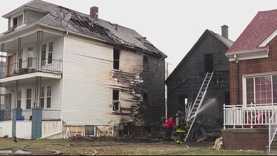 1 Hamtramck house destroyed, 2 others damaged after wind spreads fire