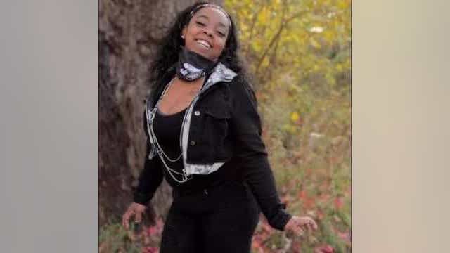 Mom of three killed in single car crash on I-96 in Detroit