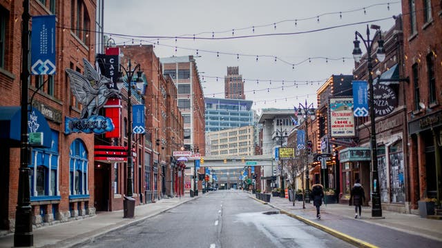 Would permanent daylight saving time be good for Detroit and Michigan?