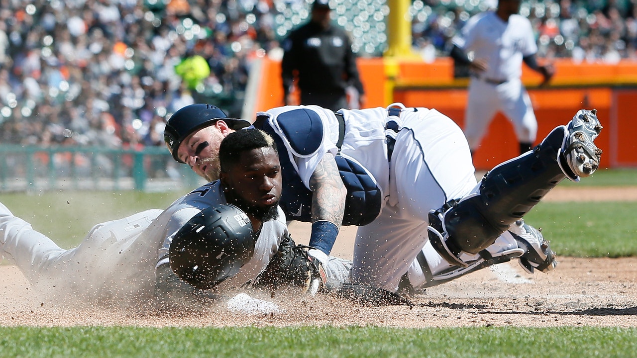 Vaughn, Anderson lead 10-1 Sox rout over Tigers