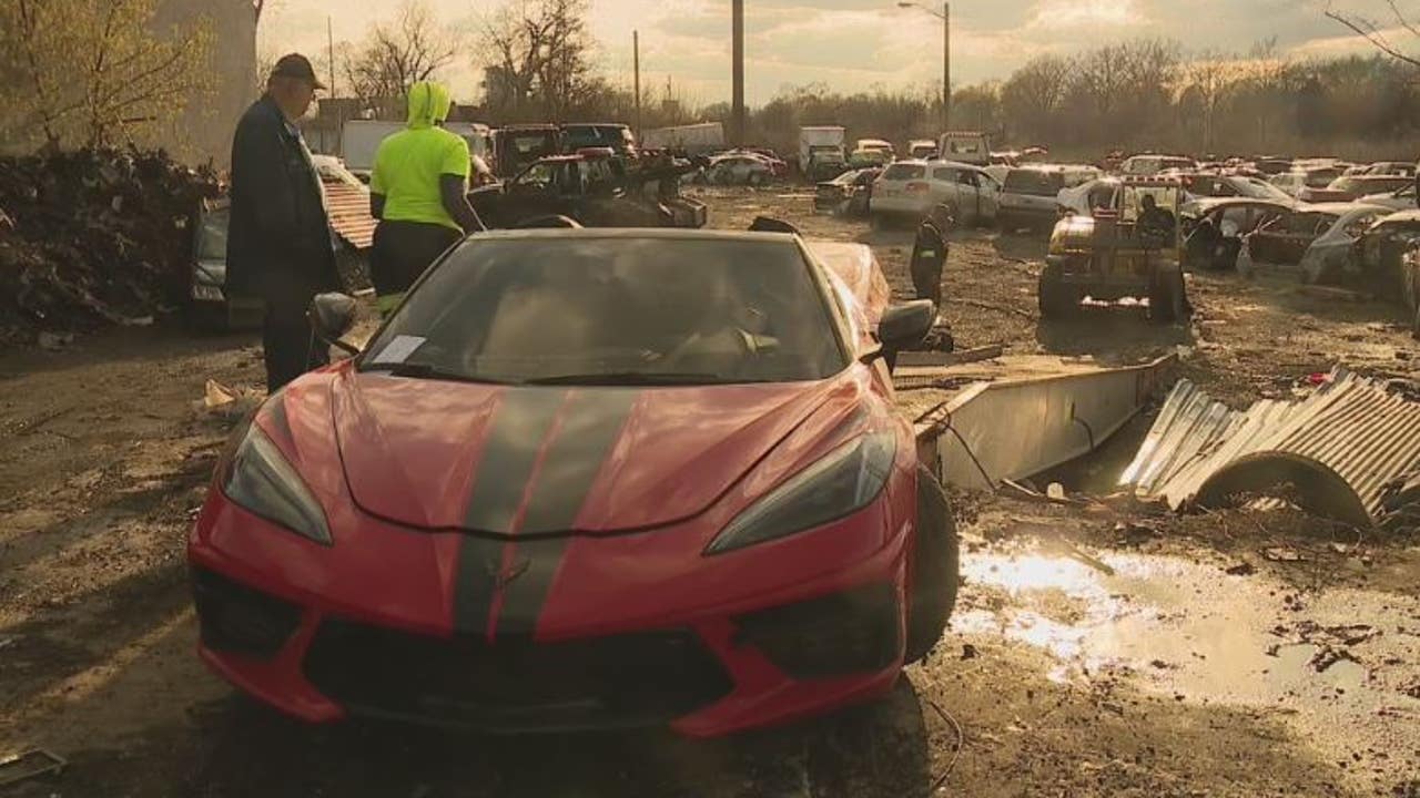 Detroit police bust high-end chop shop with 0,000 worth of vehicles Detroit police bust high-end chop shop with 0,000 worth of vehicles