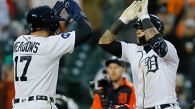 Baez's 2-run HR in 8th lifts Tigers to 3-1 win over Red Sox