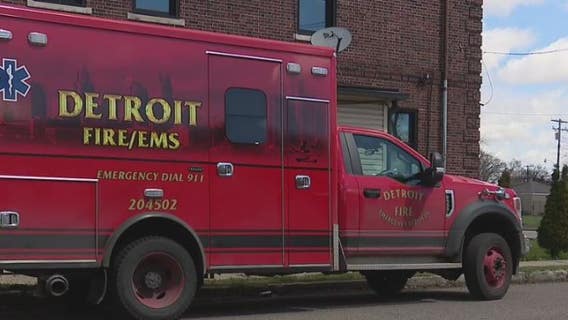 5 injured in crash with Detroit Fire EMS on city's west side
