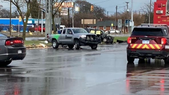 Multi-vehicle accident injures 5 people at 8 Mile and Hayes