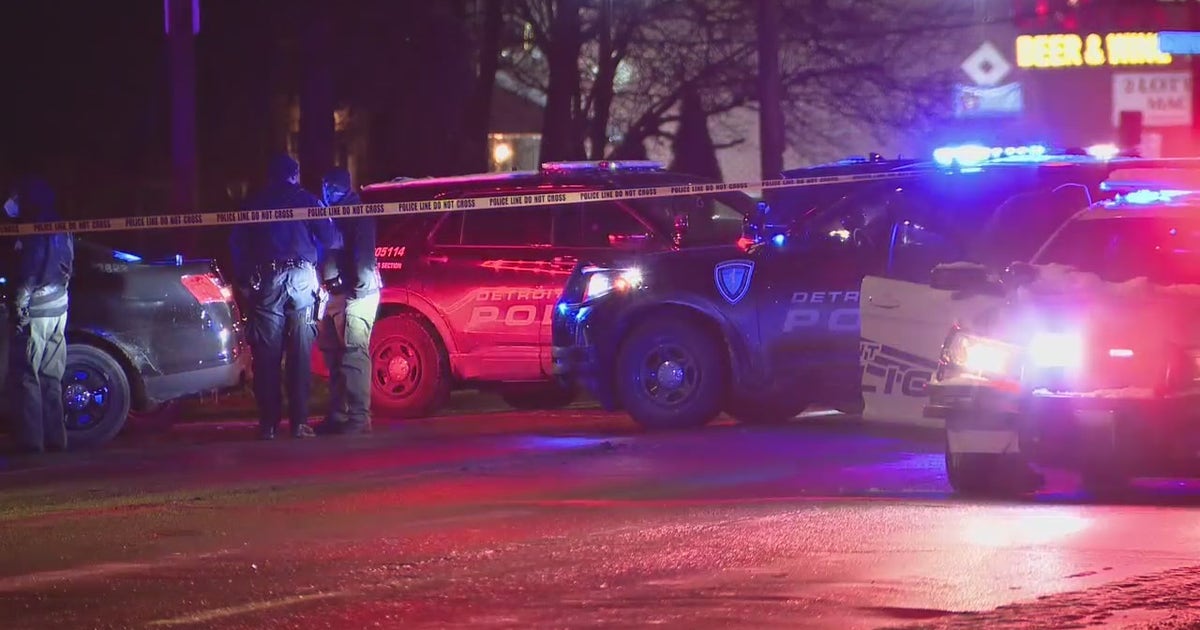 Detroit police arrest 2 after finding dead body in trunk during traffic ...