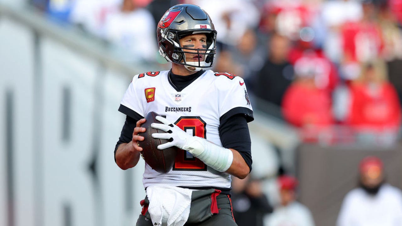 Buccaneers' Brady Looks to Make History in Germany - Bucs Report