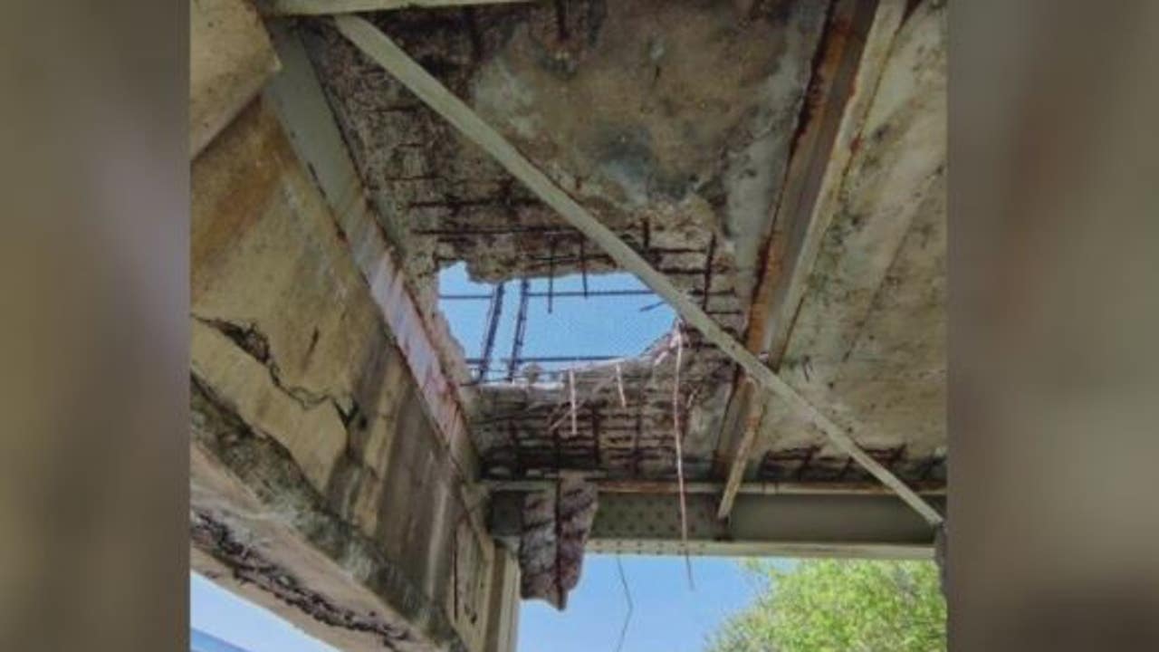 Detroit Tigers fan falls 15 feet from crumbling footbridge