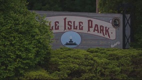 12-year-old girl hit by car on Belle Isle beach dies