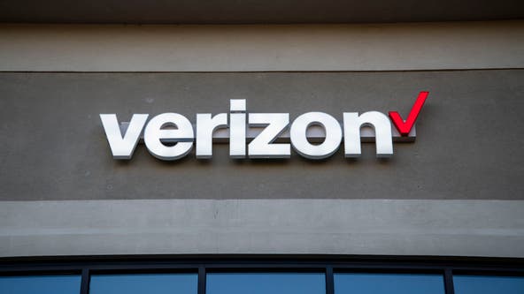 Verizon raises fees for wireless service, adds new charge for businesses