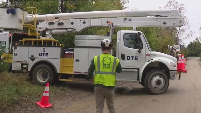 Thousands without power in Royal Oak and Madison Heights after substation fire