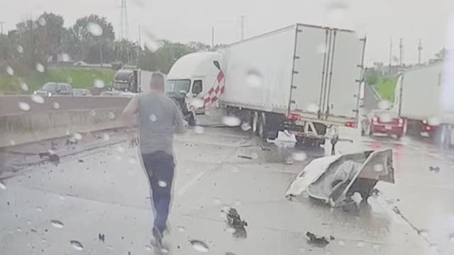 Man who helped at scene of I-75 semi-truck crashes shares his story