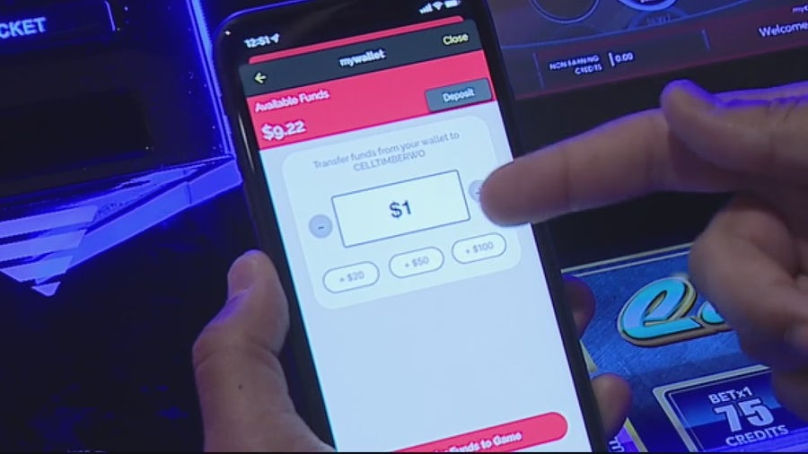 Hollywood Casino in Detroit unveils cashless way to play slots
