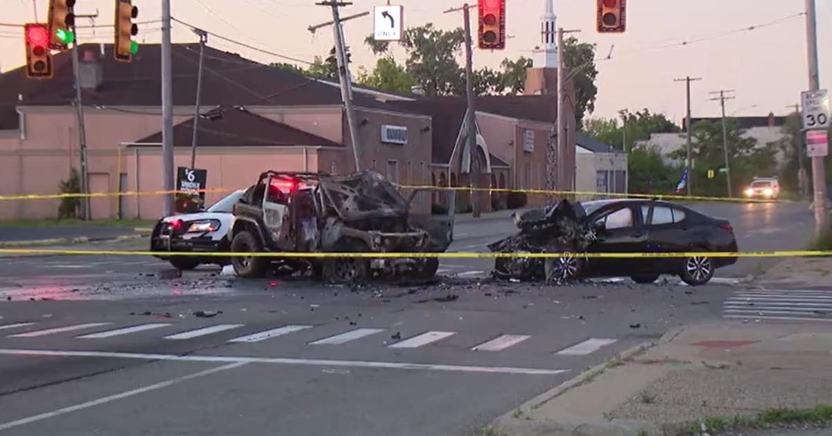 Woman arrested after fleeing Detroit crash she caused | FOX 2 Detroit