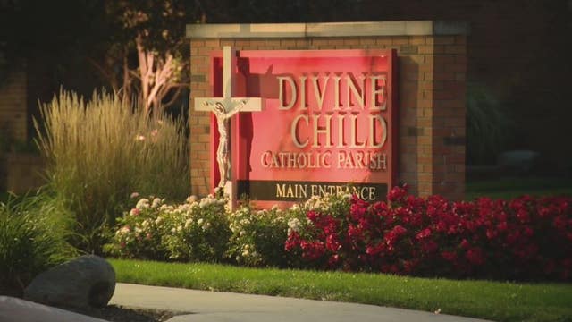 Divine Child HS wrestling coach arrested for inappropriate student relationship
