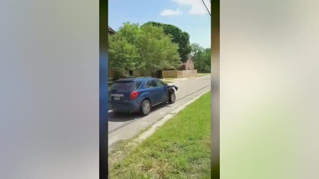 Video: Teens steal cell phones from Best Buy, lead cops on chase