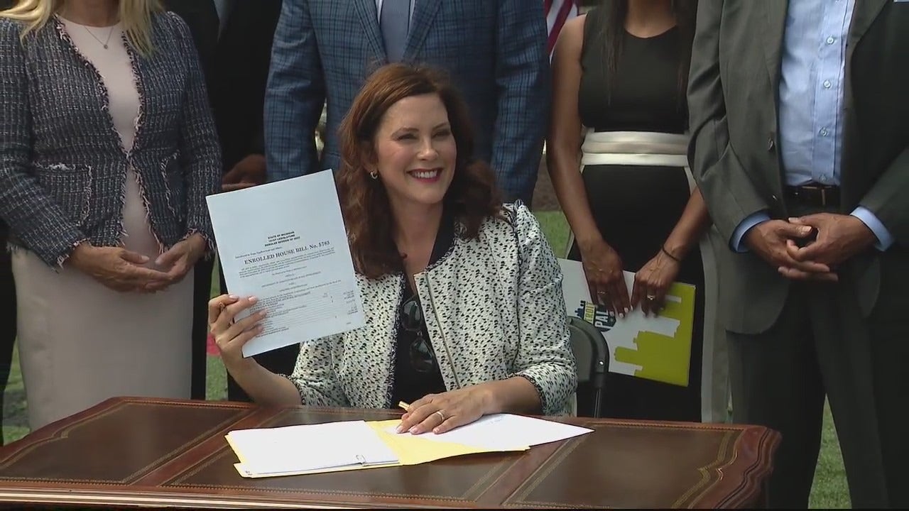 Gov. Whitmer Signs Michigan Budget At The Corner Ballpark | FOX 2 Detroit