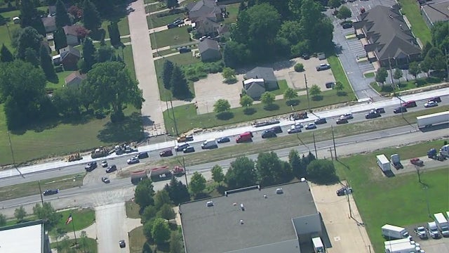 Gas main break closes intersection of 16 Mile and Mound in Sterling Heights