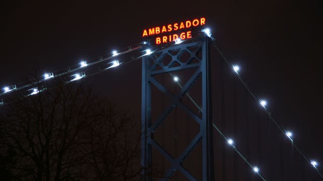 Ambassador Bridge closes as police investigate suspicious package