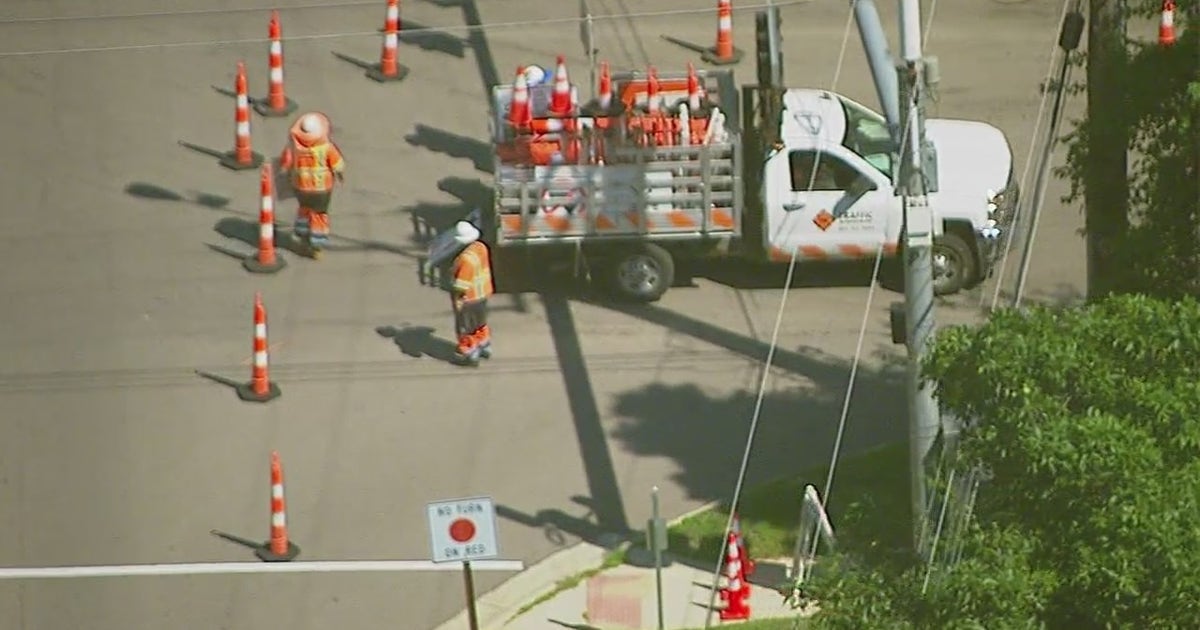 Gas leak in Bloomfield Township closes intersection Wednesday | FOX 2 ...