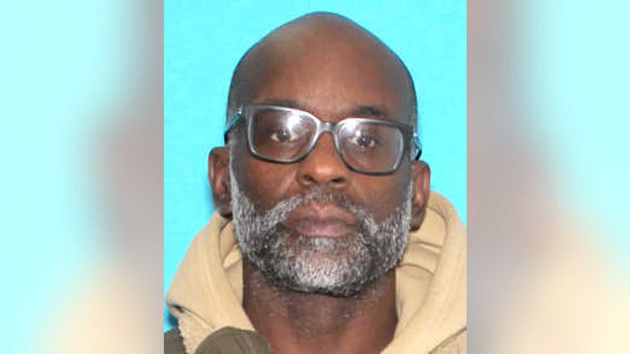 Suspect accused of shooting man after threatening to kill ex-girlfriend and  set her Detroit home on fire