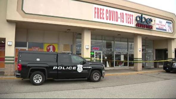 Police seek 2 suspects who robbed Warren drugstore