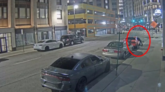 Video captures thief stealing Dodge Challenger in Downtown Detroit