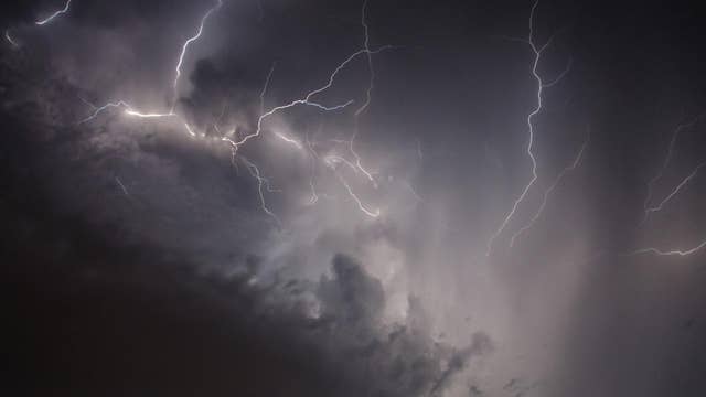 Metro Detroit weather: Scattered Thunderstorms move in Monday afternoon
