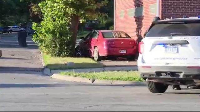 Suspect flees in stolen vehicle after shooting at Detroit police during chase