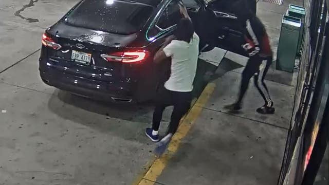 Detroit police searching for suspects involved in shootout that injured 23-year-old