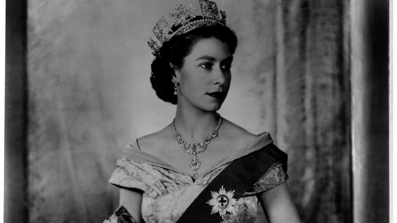 She Crowned Queens Of Cock Videos - Queen Elizabeth II: Memorable, historic events Britain's longest-reigning  monarch lived through