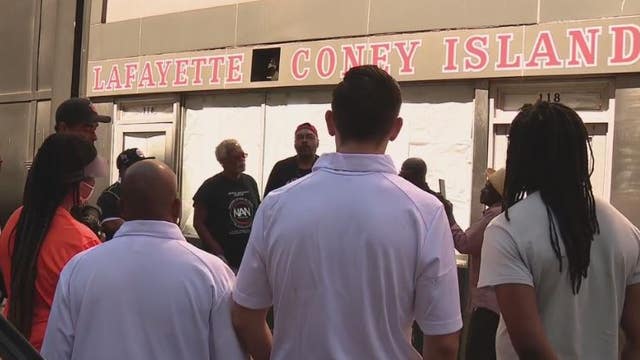 'Clean it up or shut it down': Protest held outside closed Lafayette Coney Island for rat droppings
