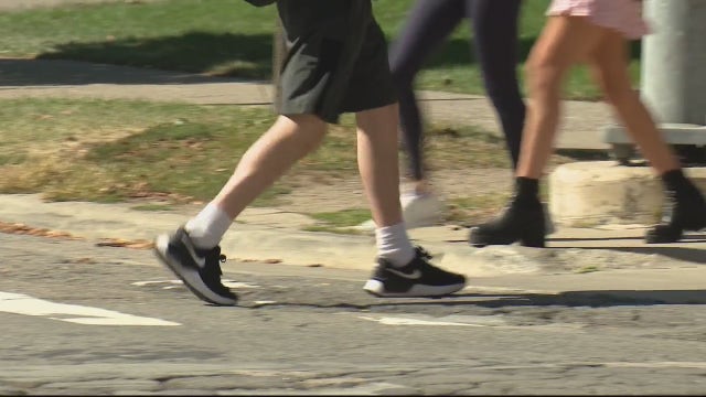 Ann Arbor plans to ban turning right on red lights downtown to curb pedestrian crashes