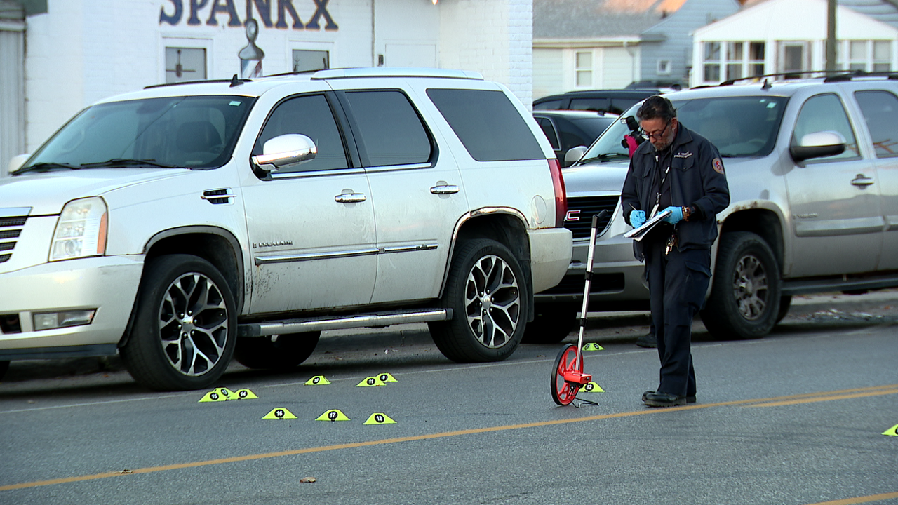 Detroit Police Investigating After 3 People Shot On City's East Side ...