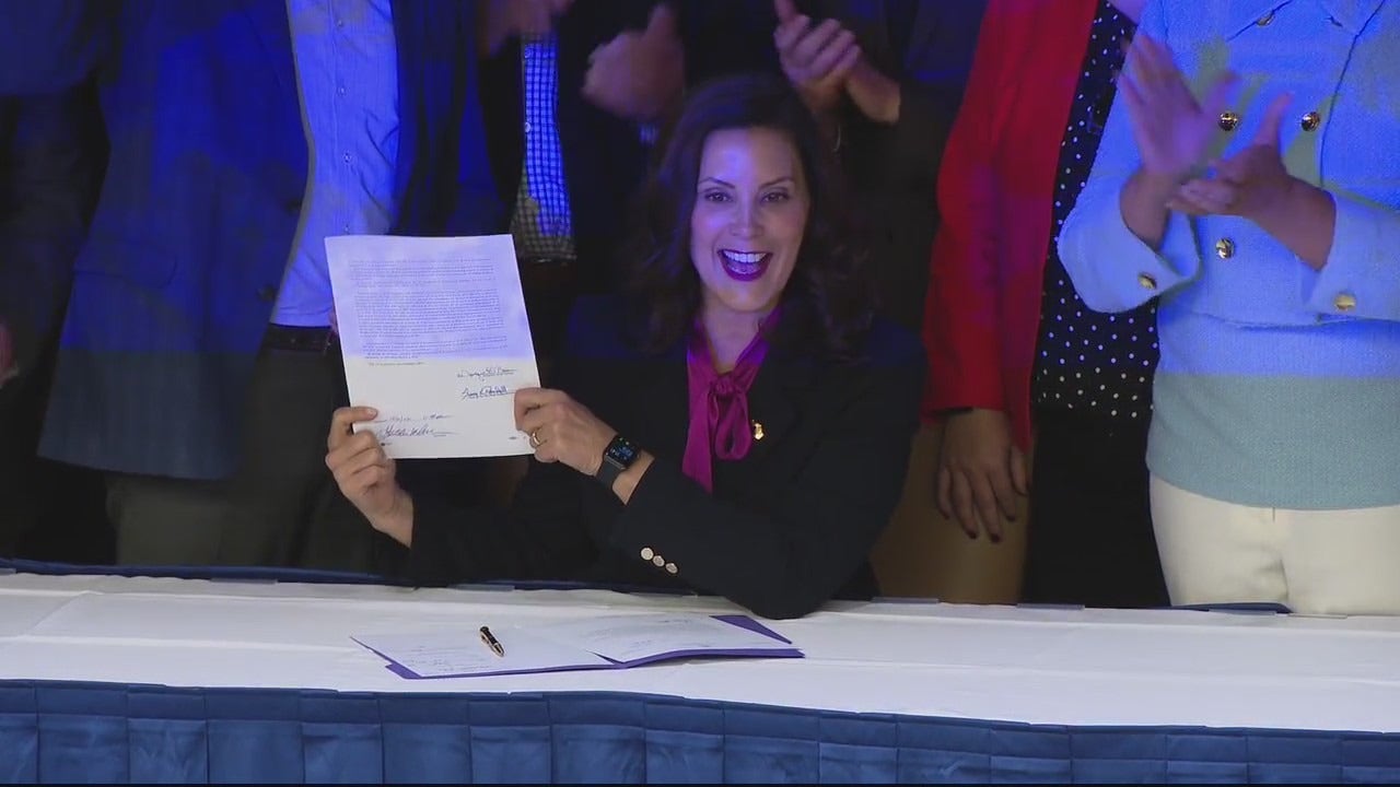 Michigan Gov. Whitmer signs bipartisan bill giving thousands to incoming college students