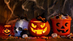 Halloween Weather Forecast: Warm temperatures remain as rain moves in