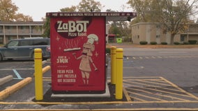 ZaBot, the pizza vending machine opens in Southfield