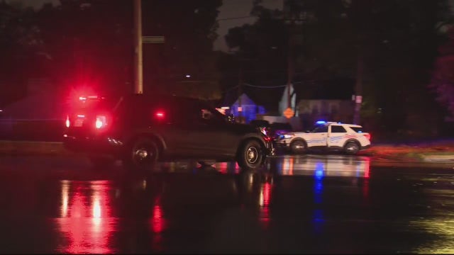 Barricaded gunman surrenders after 11-hour standoff in Detroit